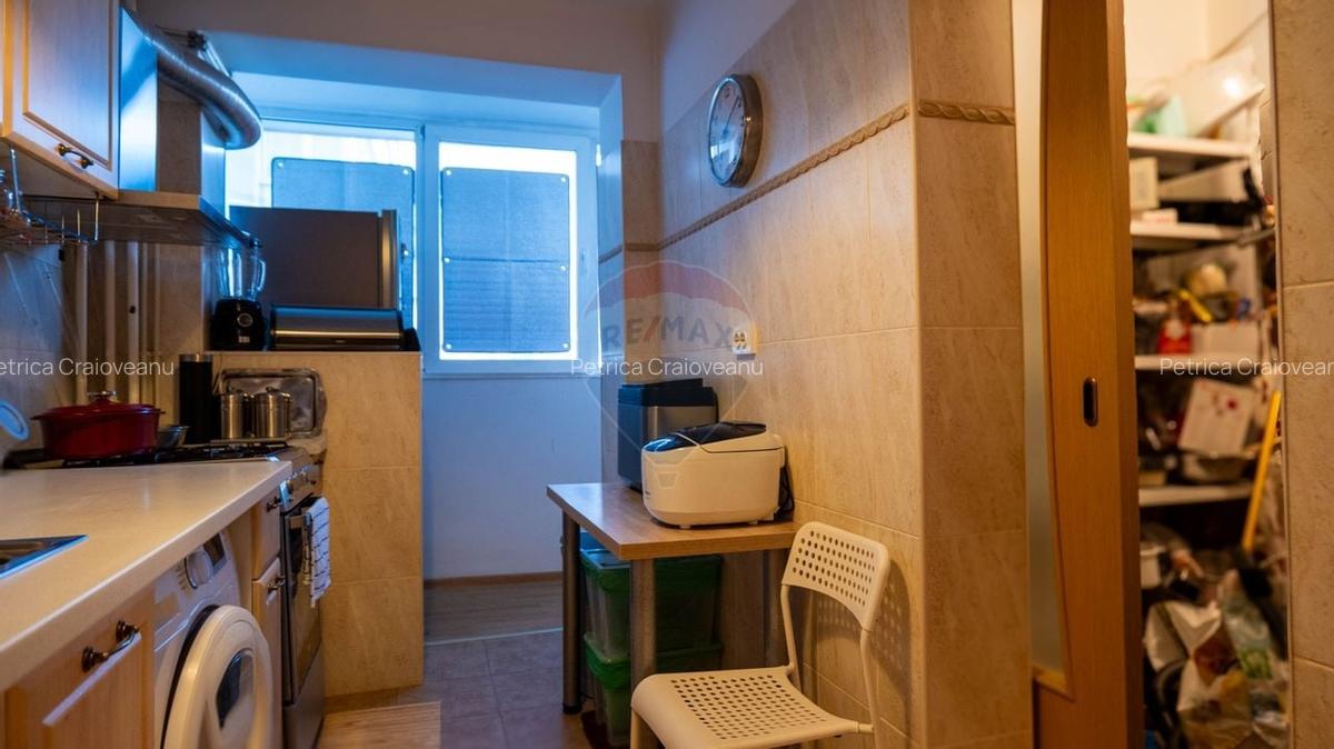 Oferta - Vanzare apartament 4 camere, decomandat, zona Bucur-Obor - 12