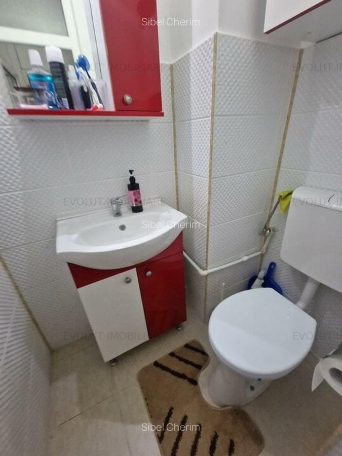 Apartament 3 camere de vanzare decomandat Inel 2 - 17