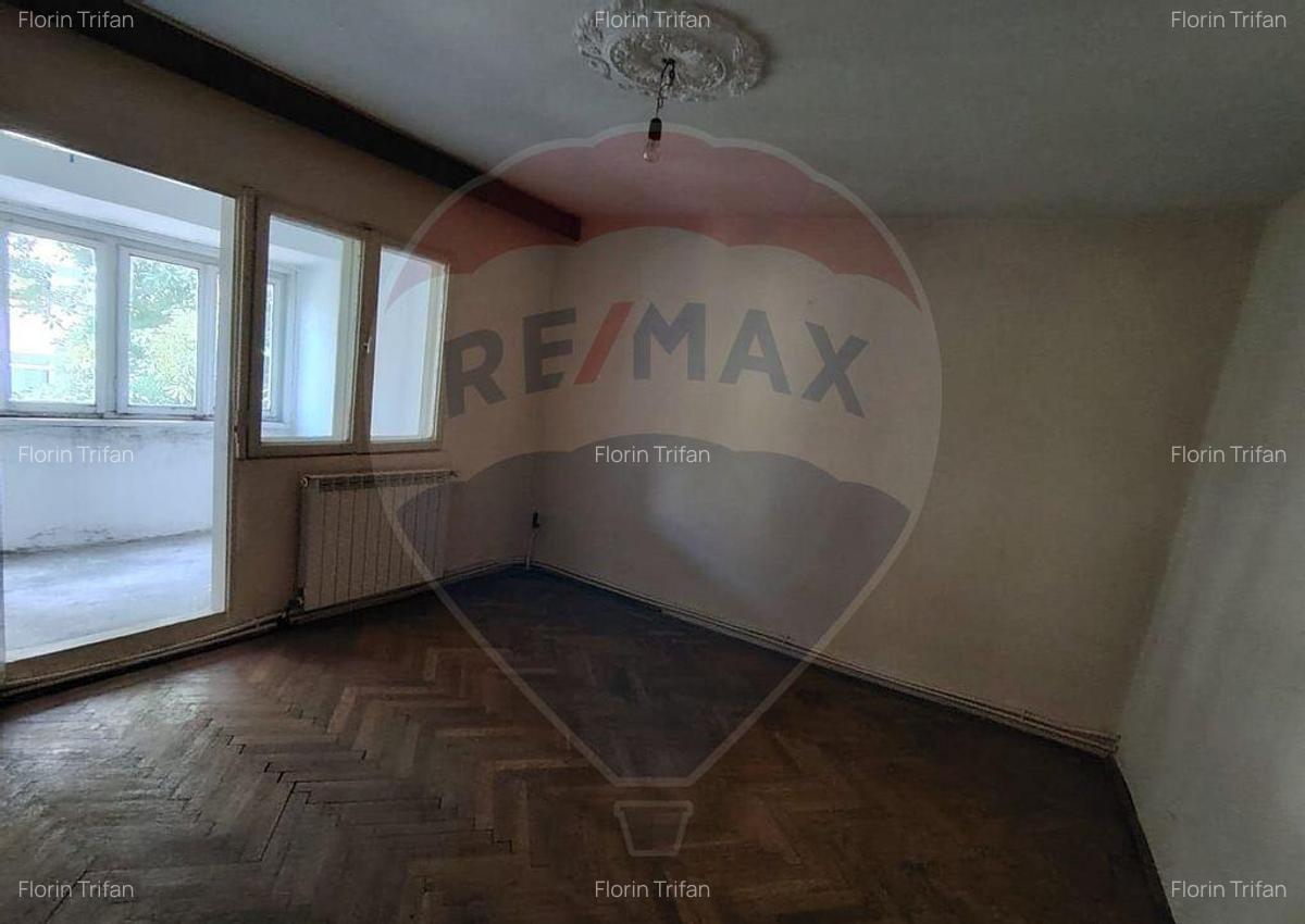 Apartament cu 3 camere str. Alexandru Vlahuta - 5