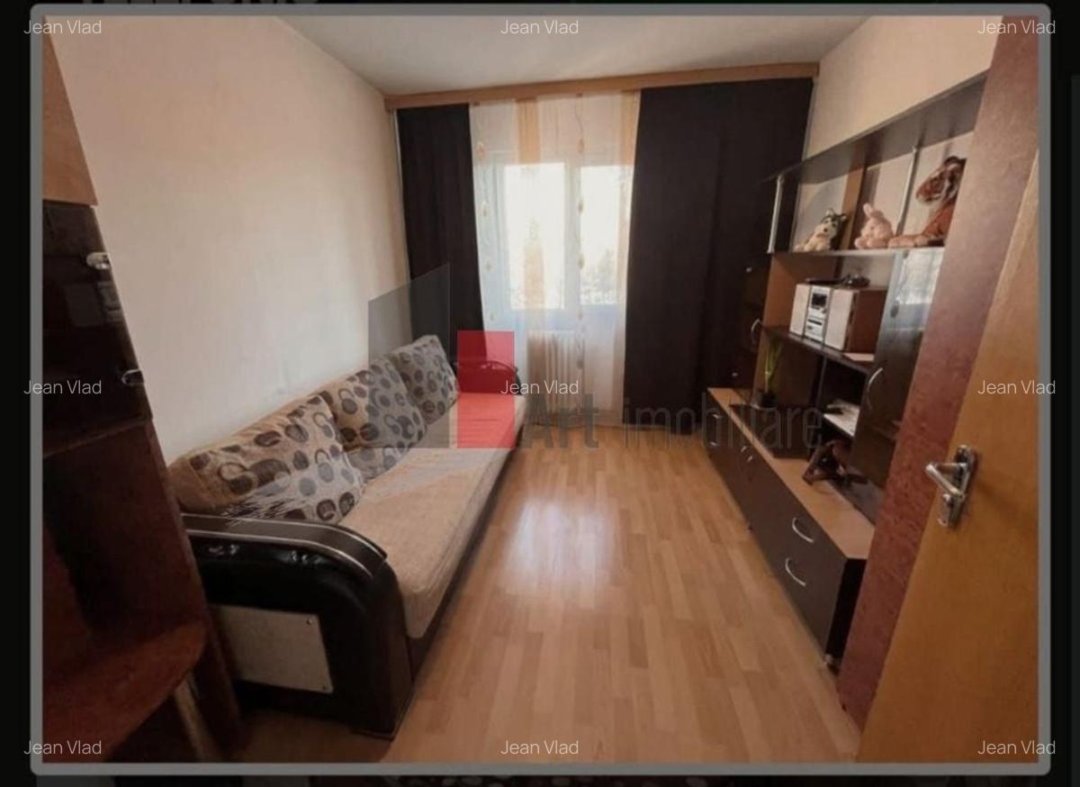 Apartament cu 4 camere decomandat în Titan - 5