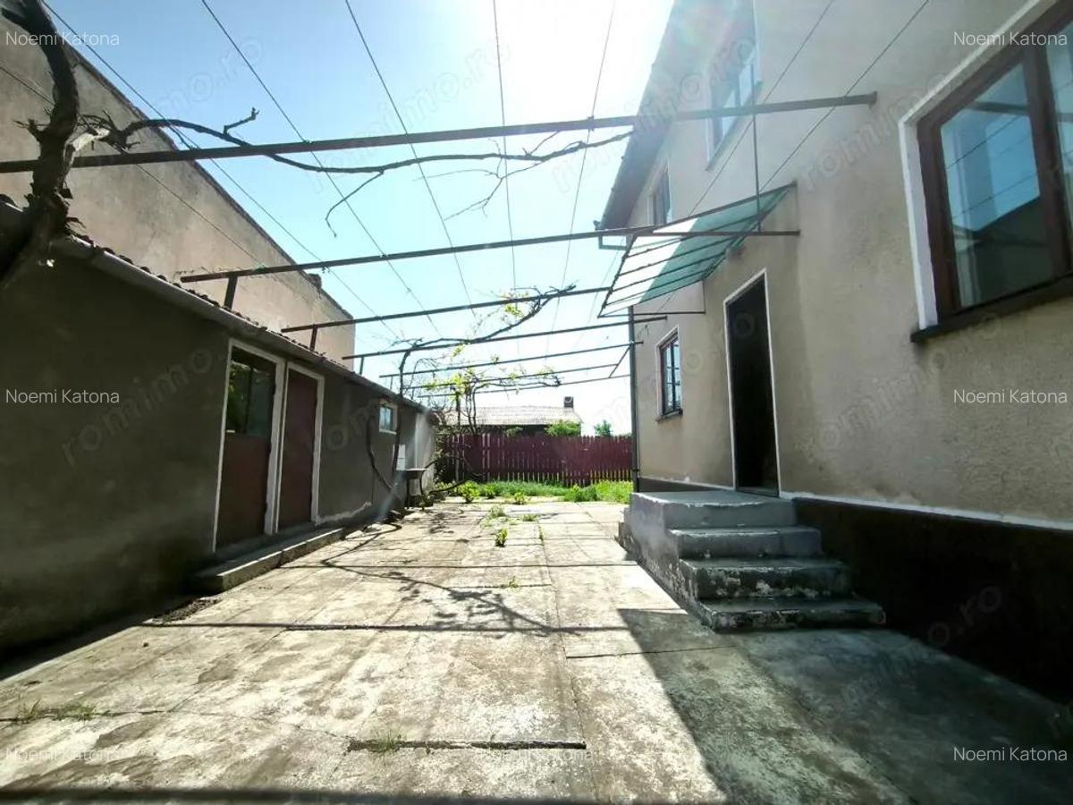 Casa cu teren de 539 mp, zona Confectii Cadas comision 0% - 13