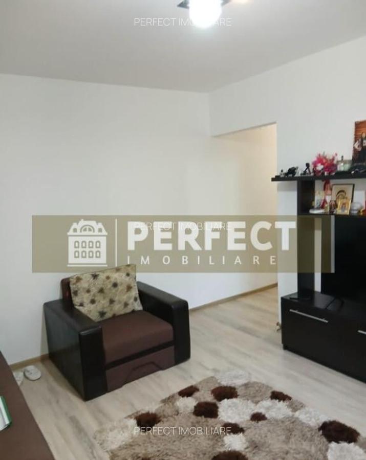 2 camere str.Bahluiului etaj 2,pret 61000!!! - 7