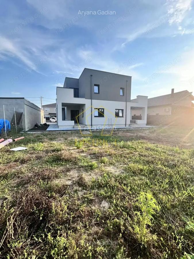Duplex modern cu 4 camere si 3 bai | Mosnita Noua - 1