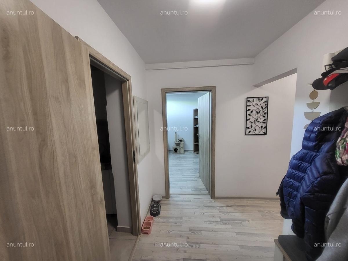 1 Decembrie 1918, metrou 8 min, str Mizil - 8