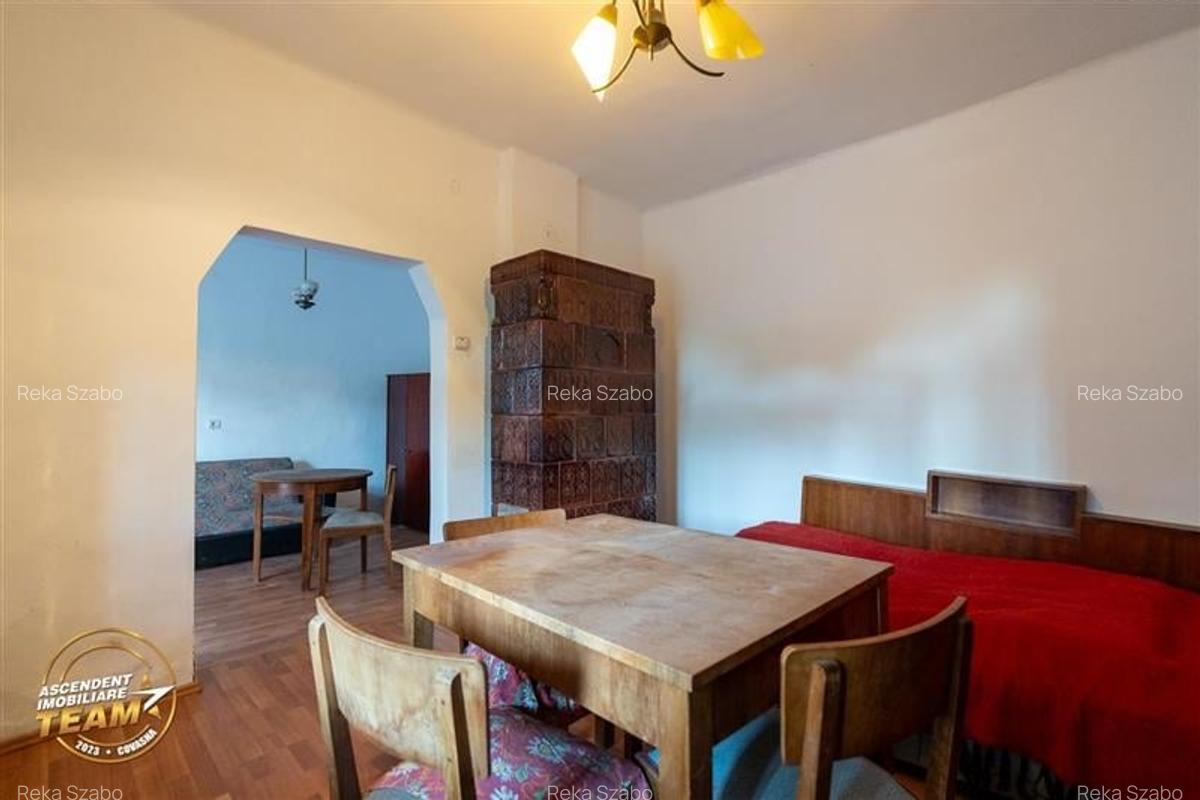 FILM! De vanzare casa traditionala, cu dependinte si facilitati, in Bretcu, Cova - 2