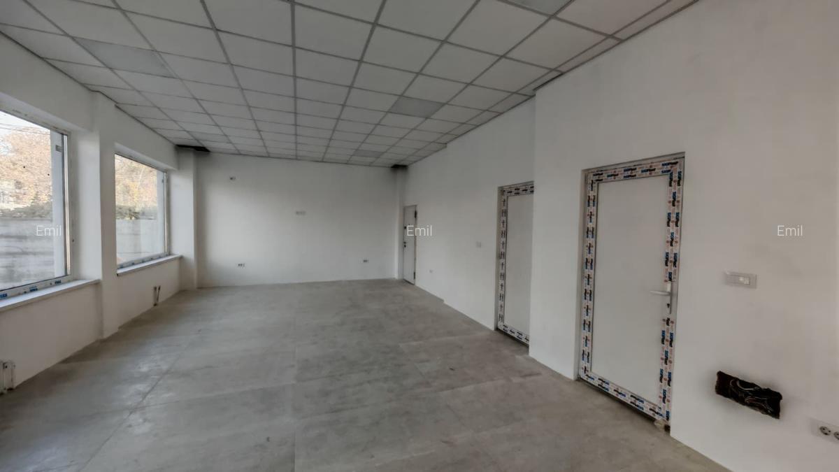 De închiriat – spațiu comercial, Str. Crinului - 9