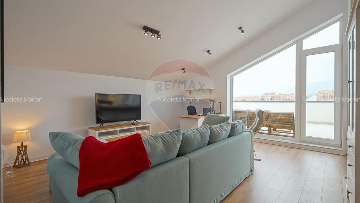 Apartament cu terasa panoramica de inchiriat Uno Brasov - 3