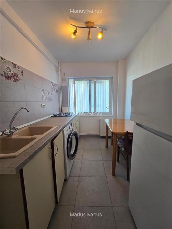 Vanzare apartament 2 camere - Podu Ros - 1