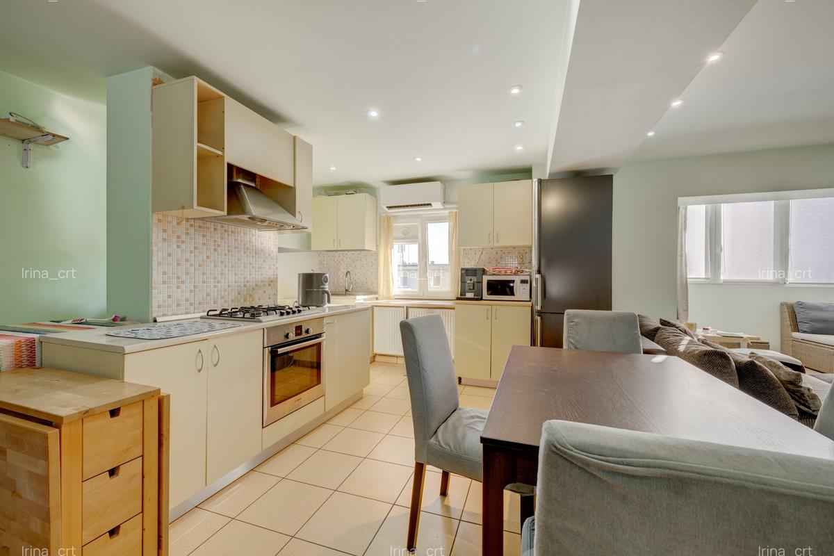 Bdul DECEBAL - Vanzare apartament 4 camere –  93 mp ! - 8
