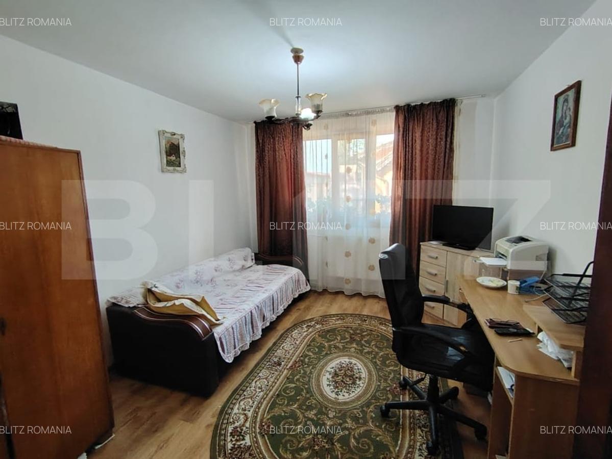 Casa P + 1 + M cu 5 camere, zona centrala, Piata Mare - 6