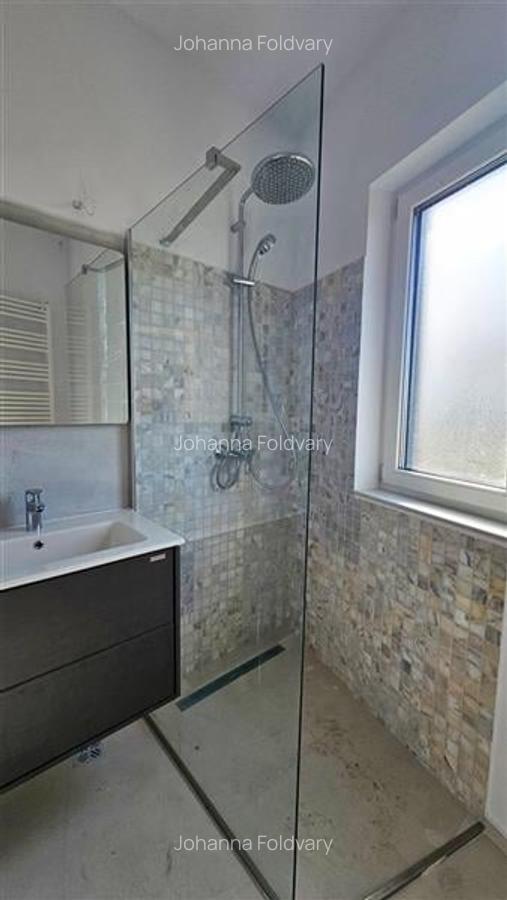 Casă cu 5 camere în Central - 11