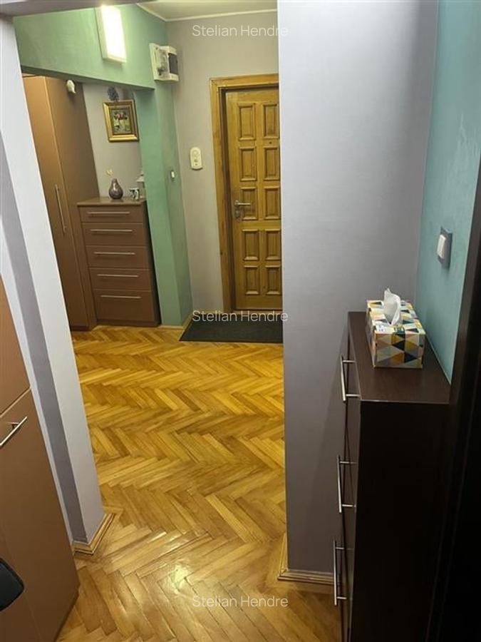 Apartament cu 3 camere decomandat în Rogerius - 4