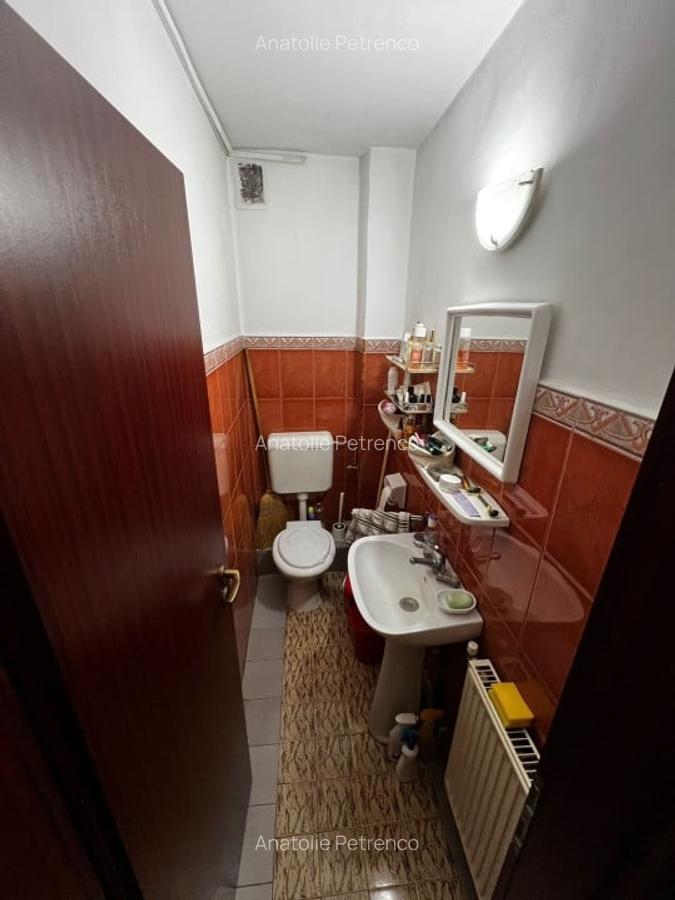 Apartament 3 camere, semidecomandat, 64mp utili, zona Dambovita - 9