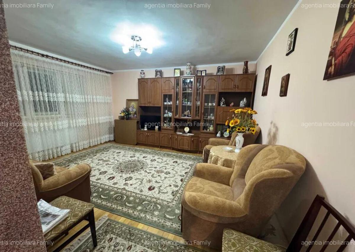 Apartament cu 3 camere decomandate - Parter - Zona George Enescu - 1