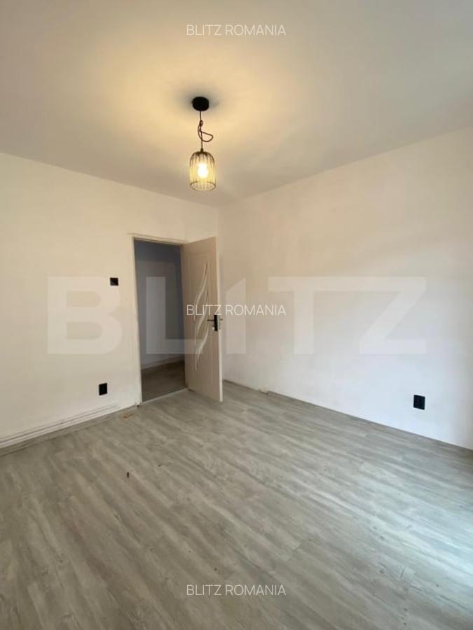 Apartament cu 2 camere, decomandat in zona Centrala a Brasovului - 1