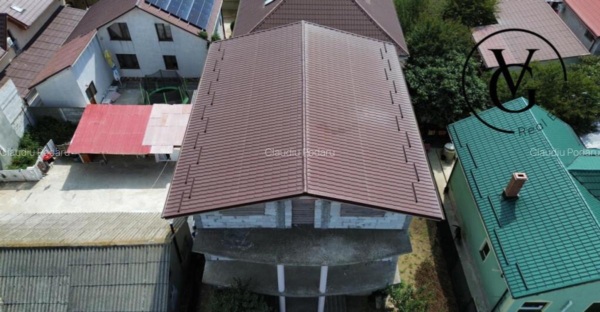 Casa P+1+M pretabila pensiune Eforie Nord - 11 camere - 3