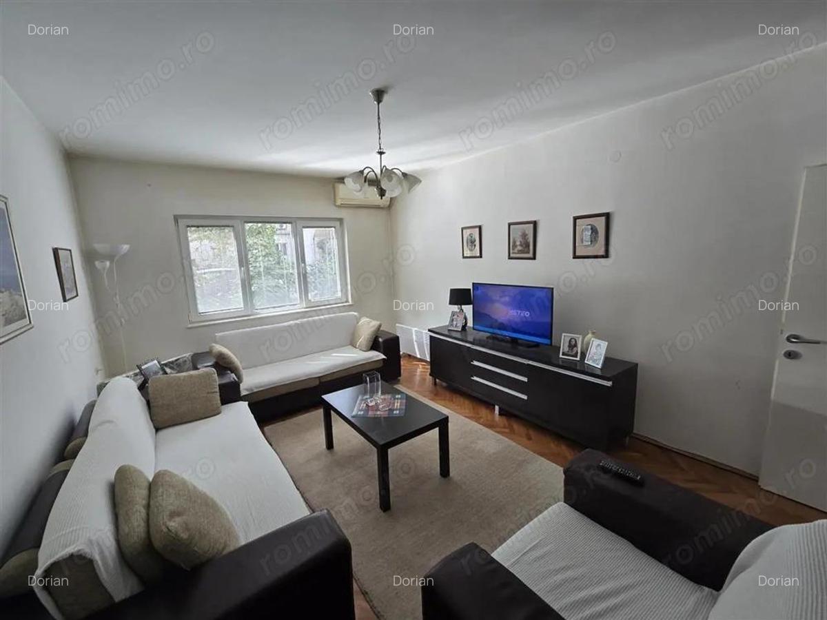 Vanzare apartament de doua camere zona Obor - 1
