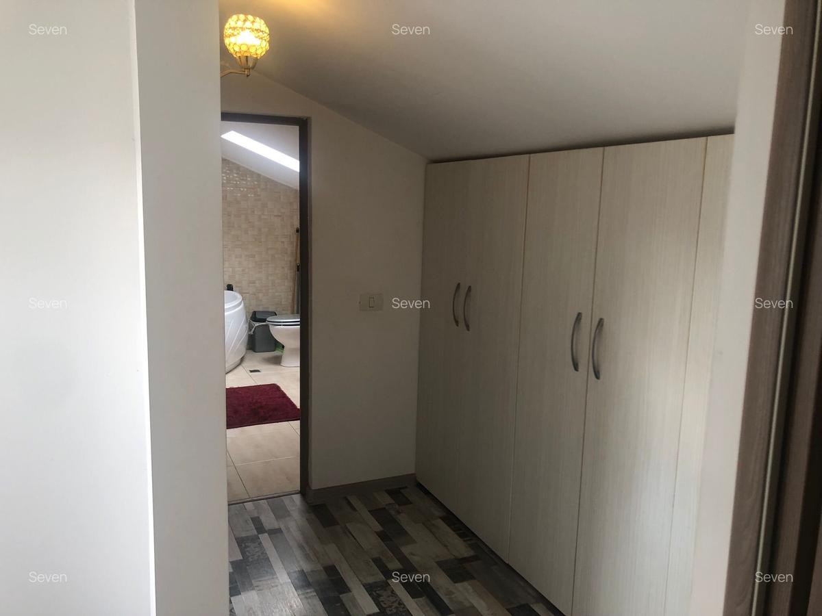 Apartament 4 camere in vila/Duplex - 550 euro/luna (Cod E2) - 17