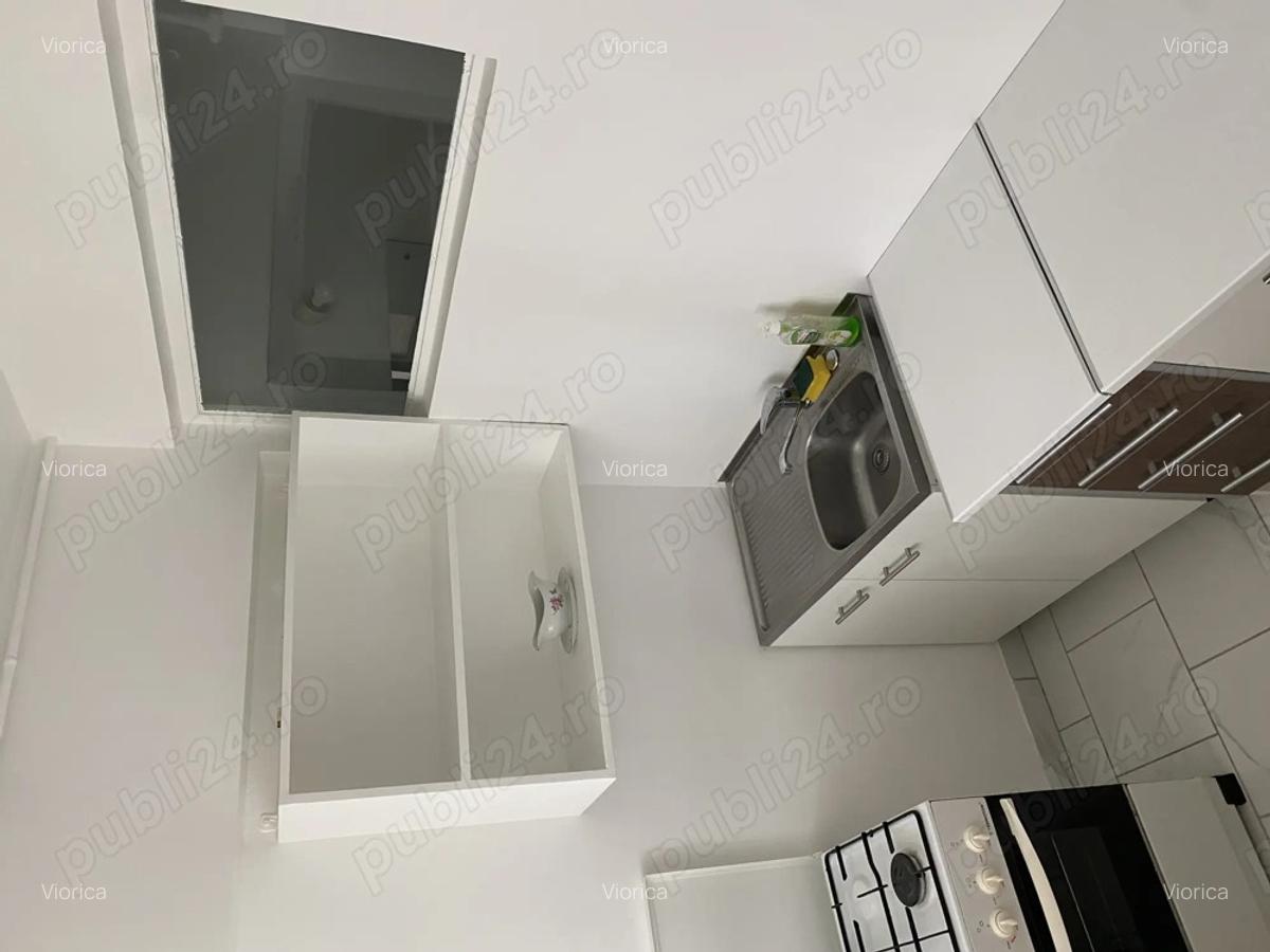 Garsoniera Pia?a Muncii - 5