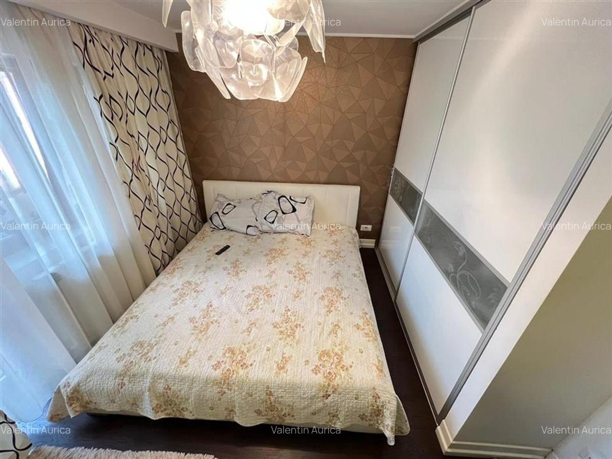 Apartament 3 camere, etaj 2, zona Centrala - Piata - Independentei - 6