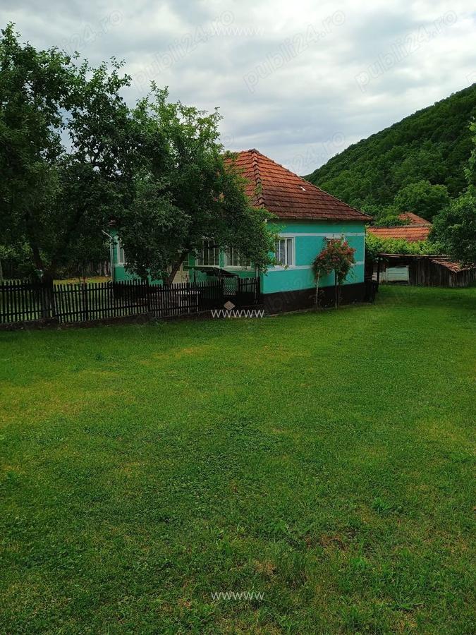 Casa ,anexe ,teren , sat Micanesti,comuna Zam, judetul Hunedoara - 6