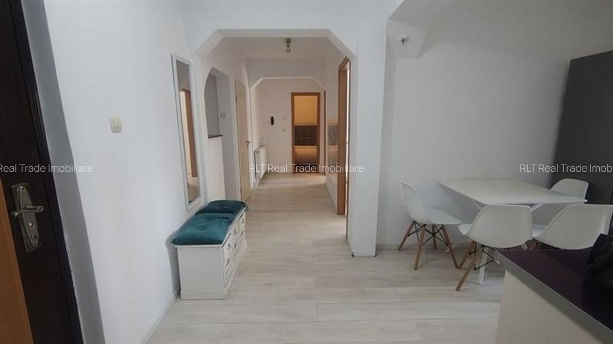 Apartament cu 3 camere decomandat, mobilat în Răcădău - 4