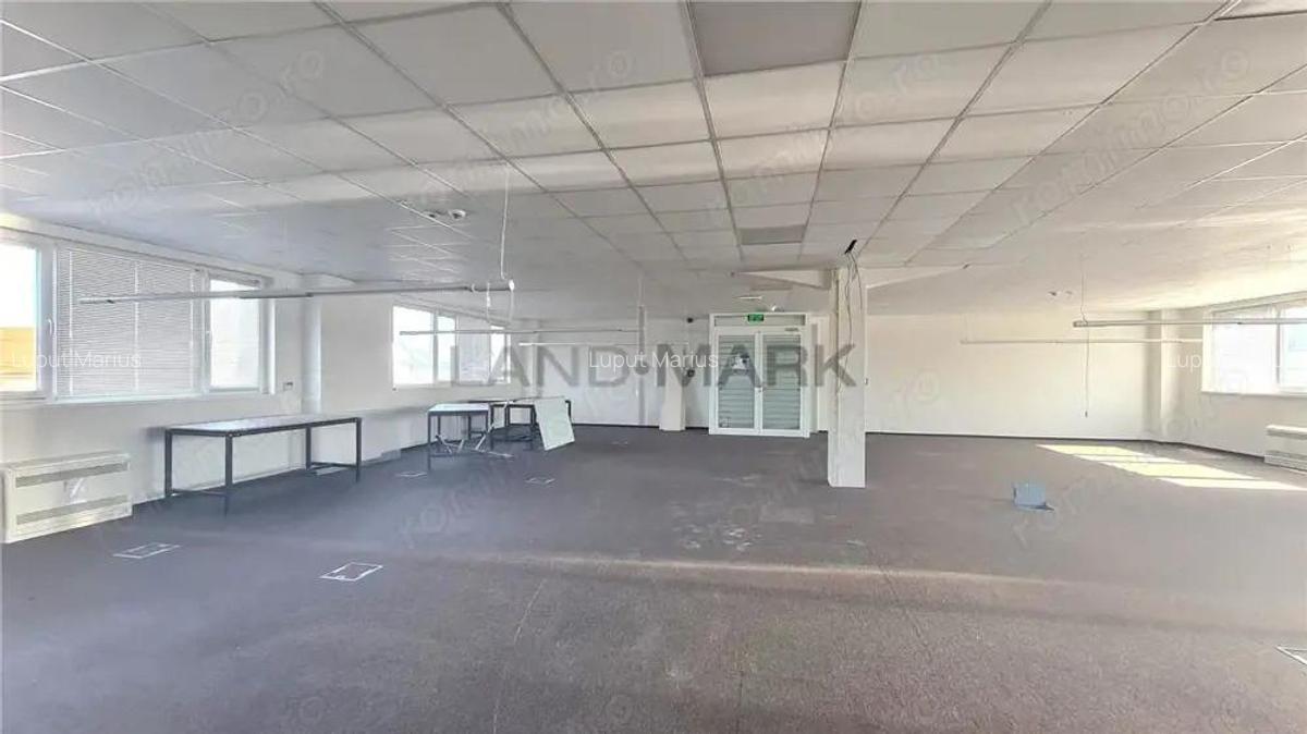 Spatii birouri servicii 250 - 700 mp, zona Girocului - 3