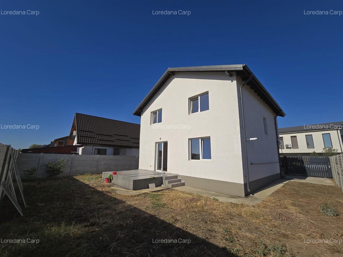 Vila individuala- 4 camere - 2 bai - pod - beci -incalzire pardoseala - 9