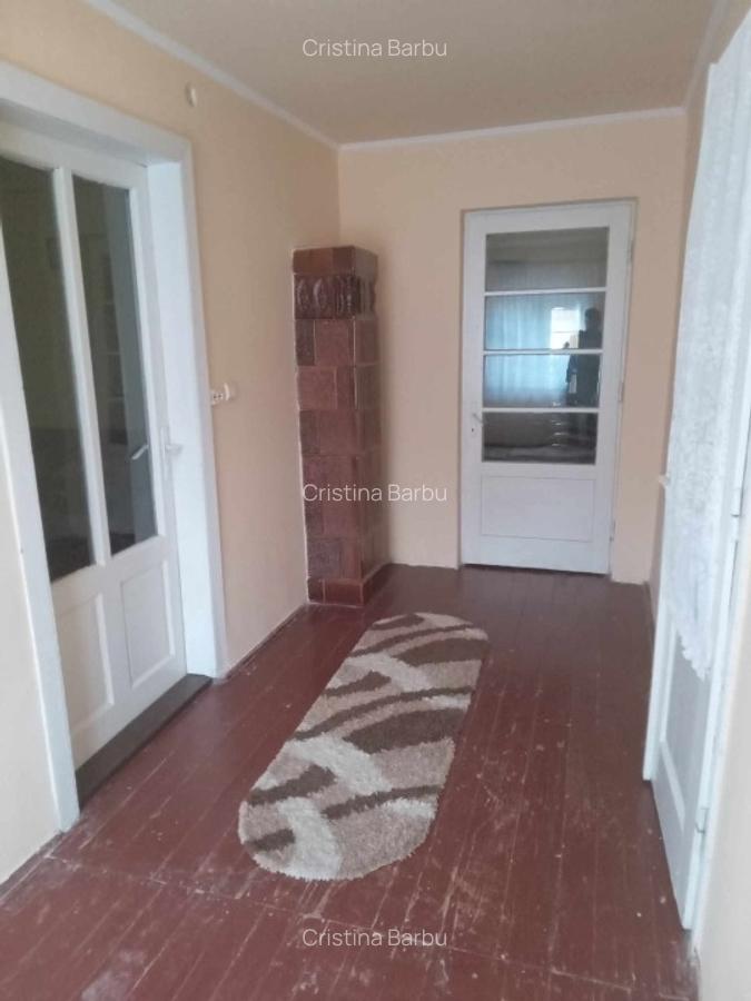 Casa de vanzare format din 2 corpuri de cladire - 9 Casa de vanzare format din 2 corpuri de cladire - 9