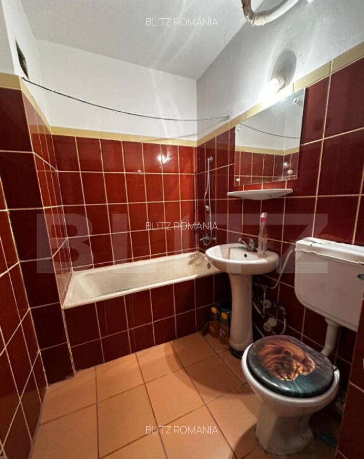 Garsoniera semidecomandata, 32 mp, zona Brazda - 1