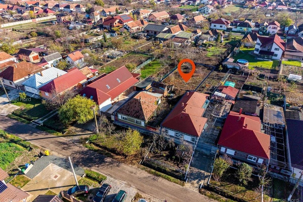 Casa din caramida 3 camere - Teren 755 mp - Livada, Arad - 1