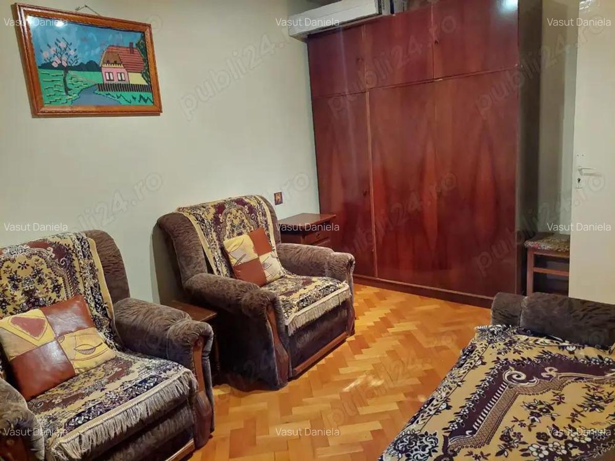Dau in chirie apartament,doua camere,zona Splaiul Crisanei,52 MP suprafa?a utila,complet mobilat ?i - 4