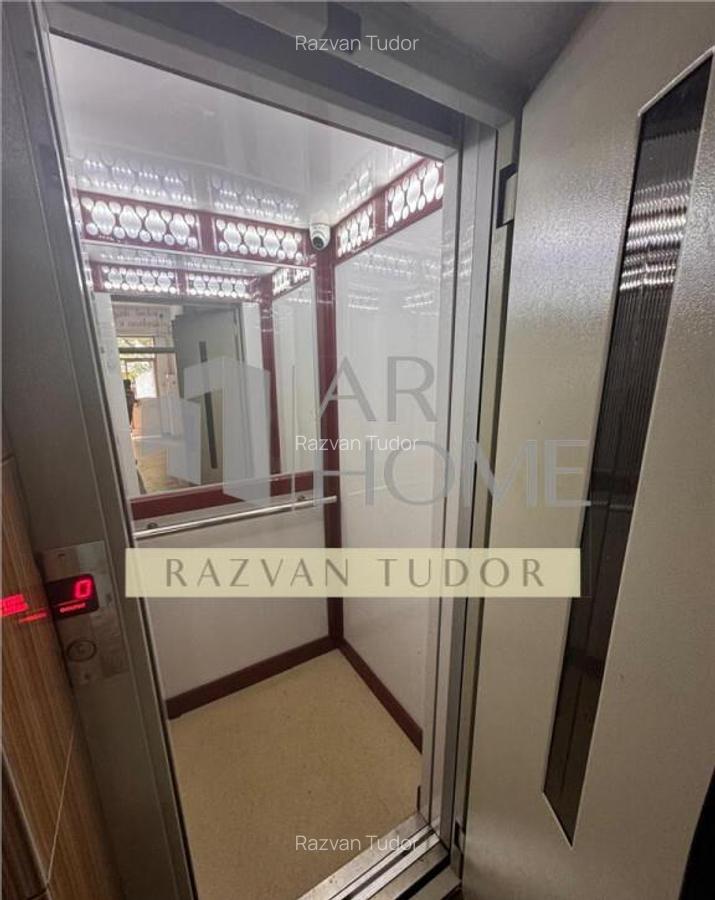 Apartament 4 camere , P-ta Mihai Viteazul , boxa proprie , z - 7 Apartament 4 camere , P-ta Mihai Viteazul , boxa proprie , z - 7