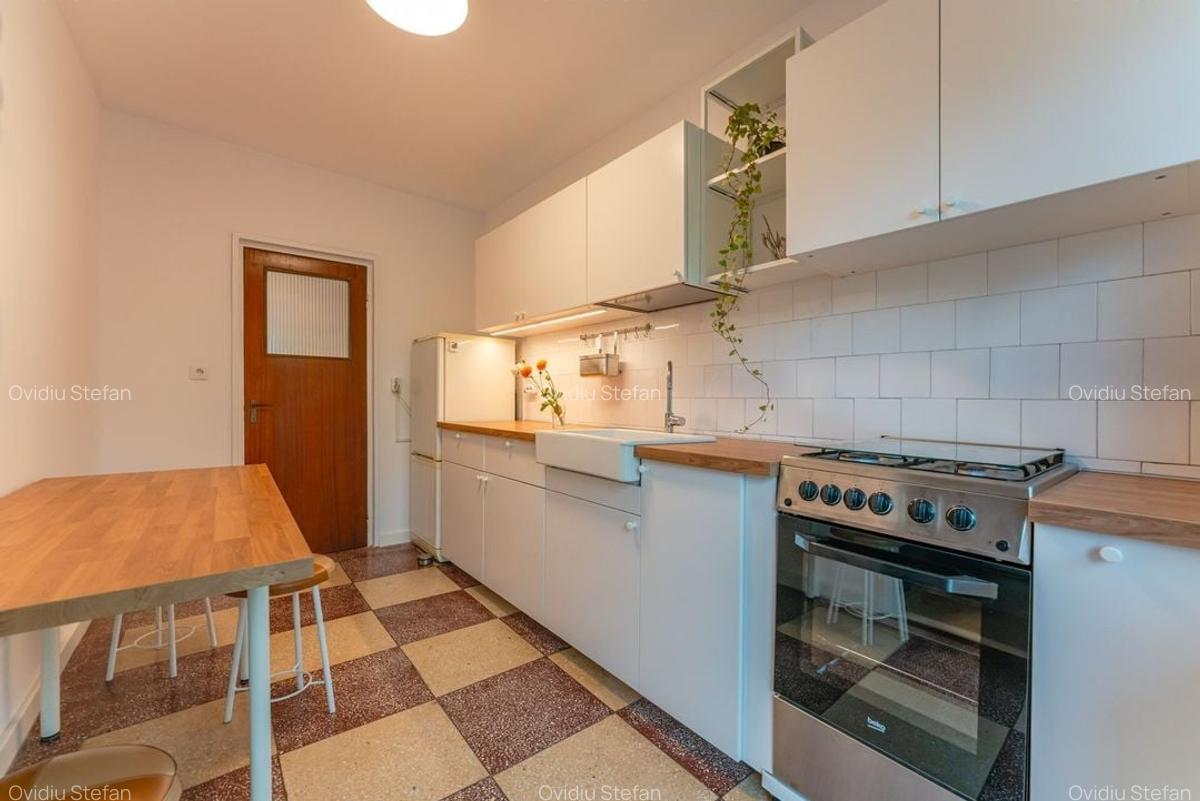 Apartament 3 Camere Decomandat de Închiriat - Zonă Centrală, Brașov - 10