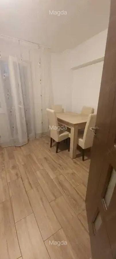 Inchiriez apartament 2 camere , zona centru - Zavoi - 7