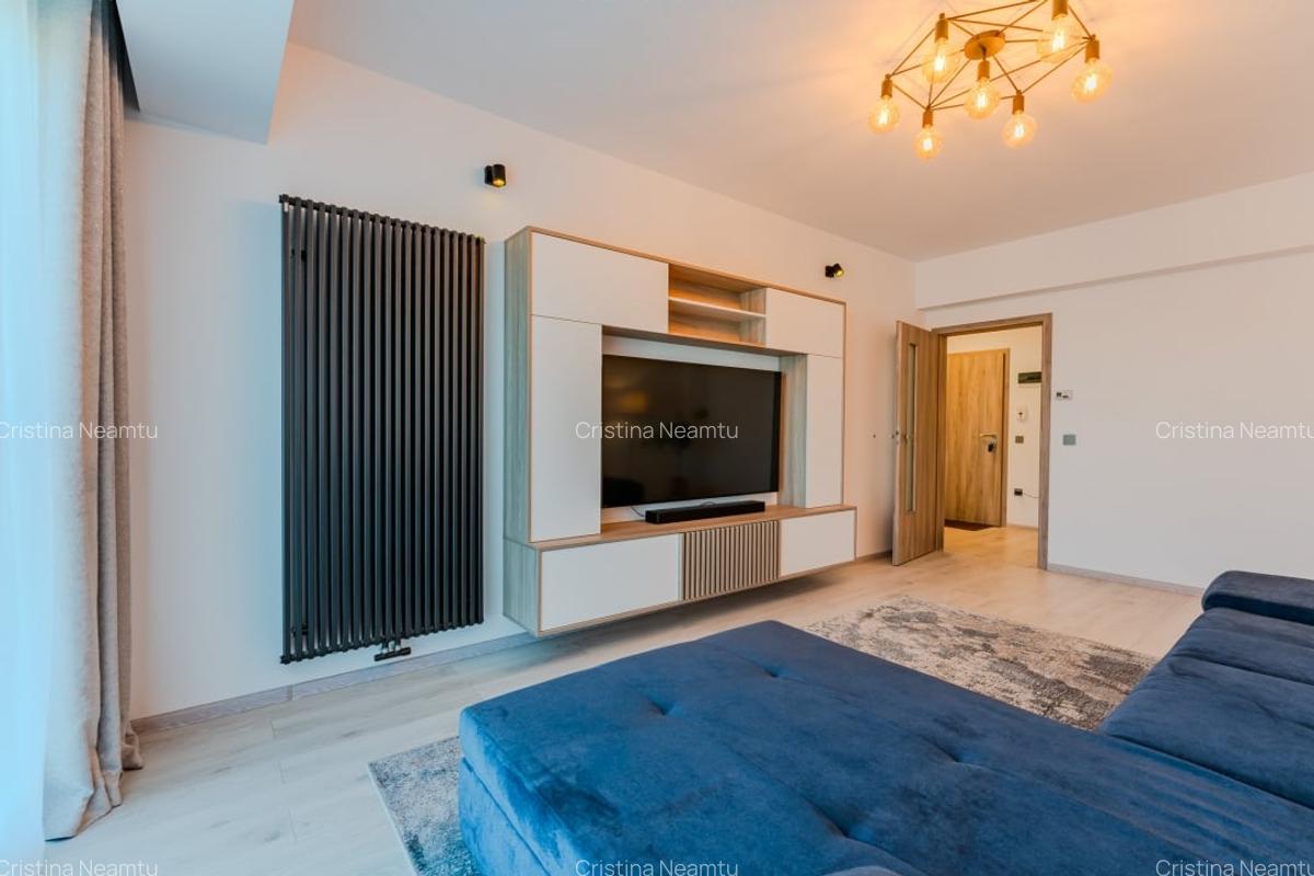 Apartament modern, 3 camere, mobilat, zona Coresi - 2