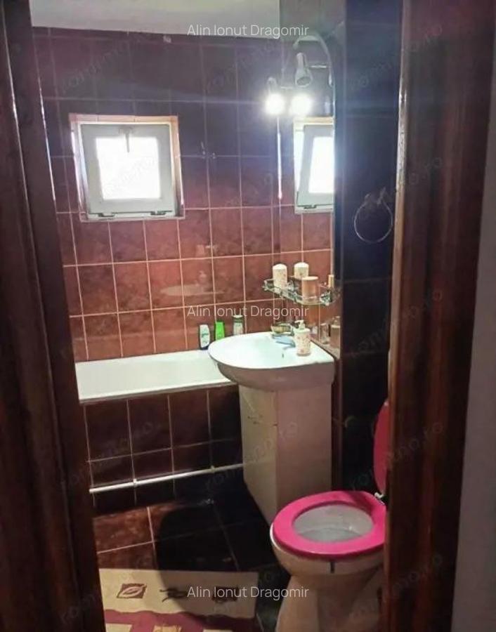 Apartament 2 camera / 60 mp / zona Poarta 6 / centrala pe gaz / aer condi?ionat - 1