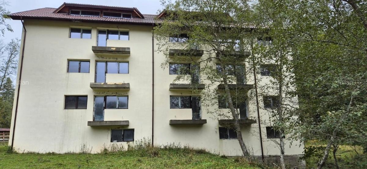 Hotel Cheia Măneciu, zona de vis, 31 de camere sub prețul de cost. - 3