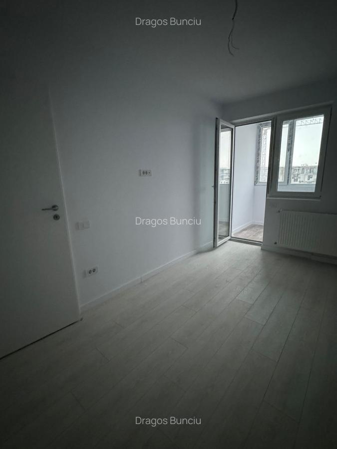 Apartament cu 2 camere decomandat în Apărătorii Patriei - 4