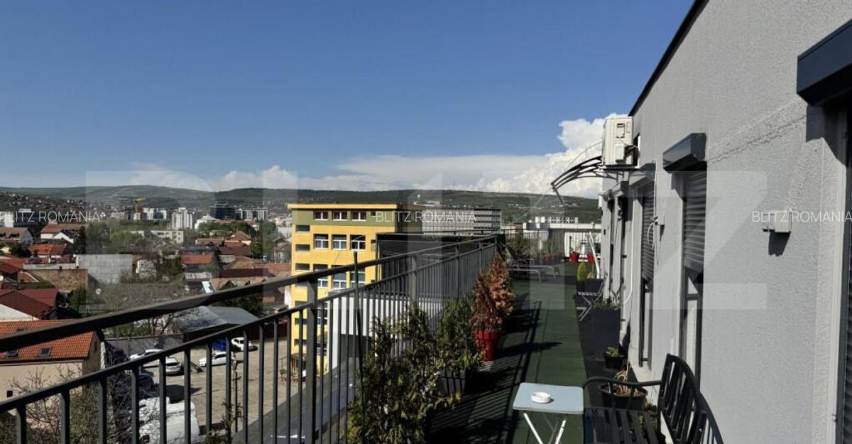 Penthouse cu terasa panoramica de 50 mp - Semicentral - 2