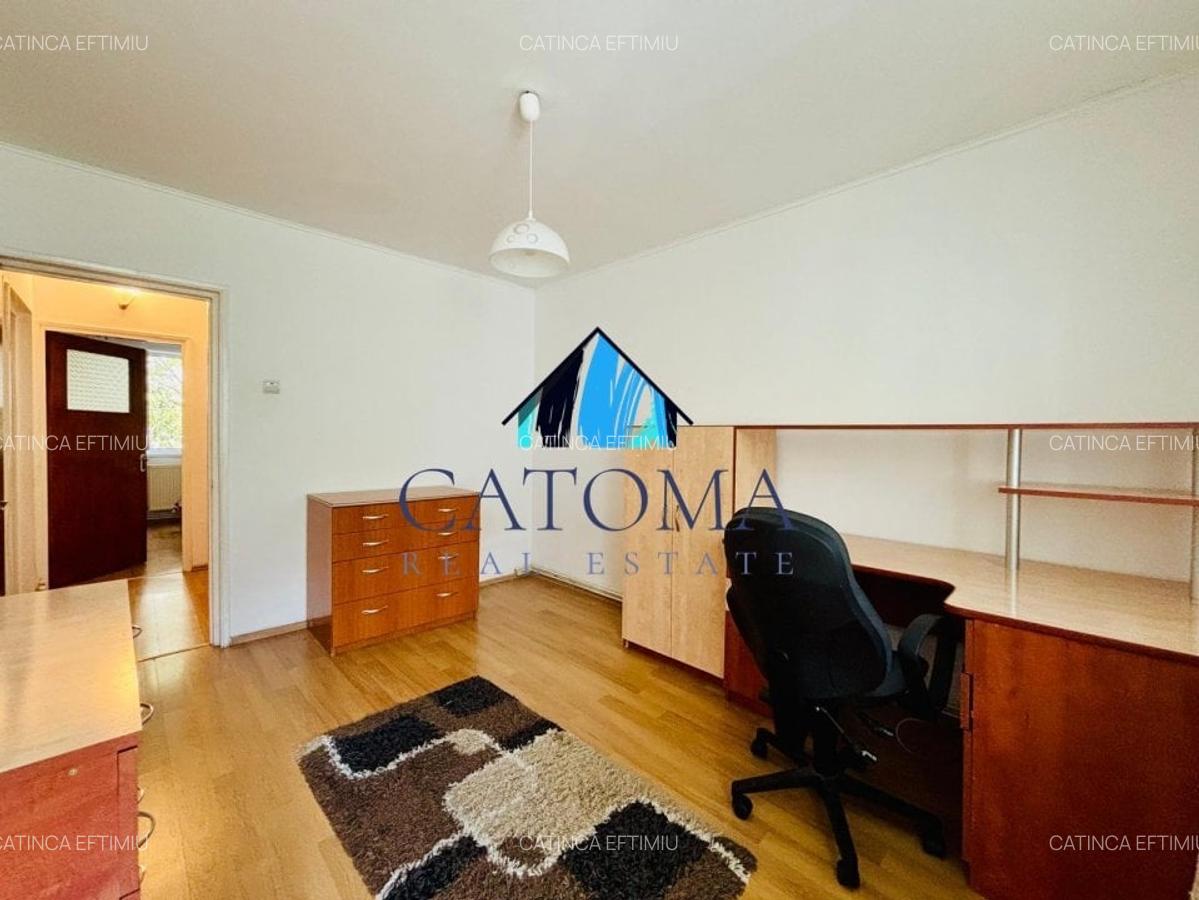 1 Decembrie | Centrala proprie | Etaj 1/4 - 10