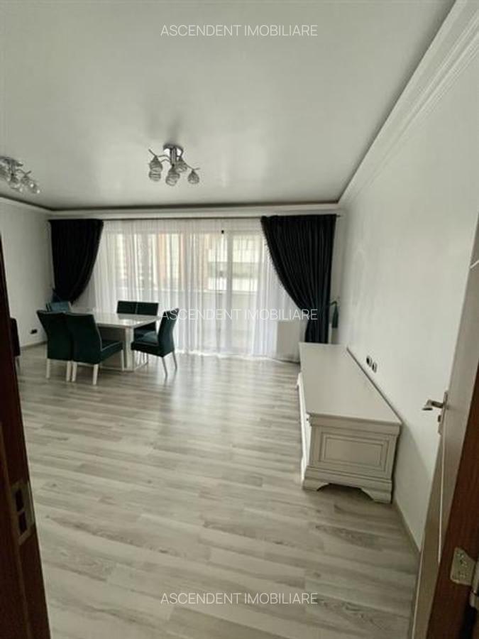 Apartament spatios, 3 camere, Tractorul ,Brasov - 1