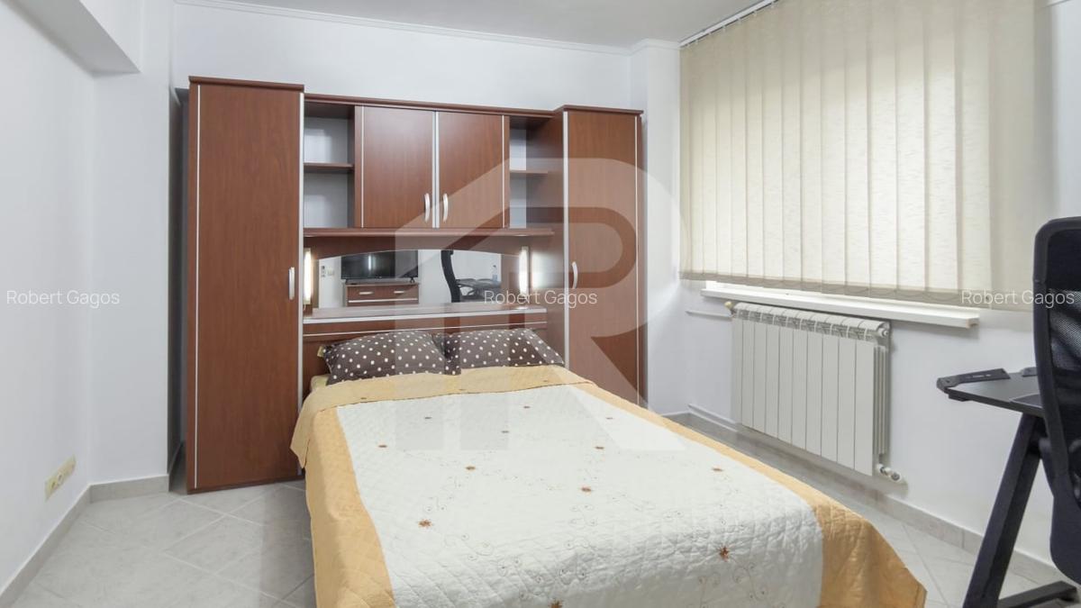 Vanzare apartament 3 camere – Ultracentral, Bloc Scala, Bd. Magheru - 13