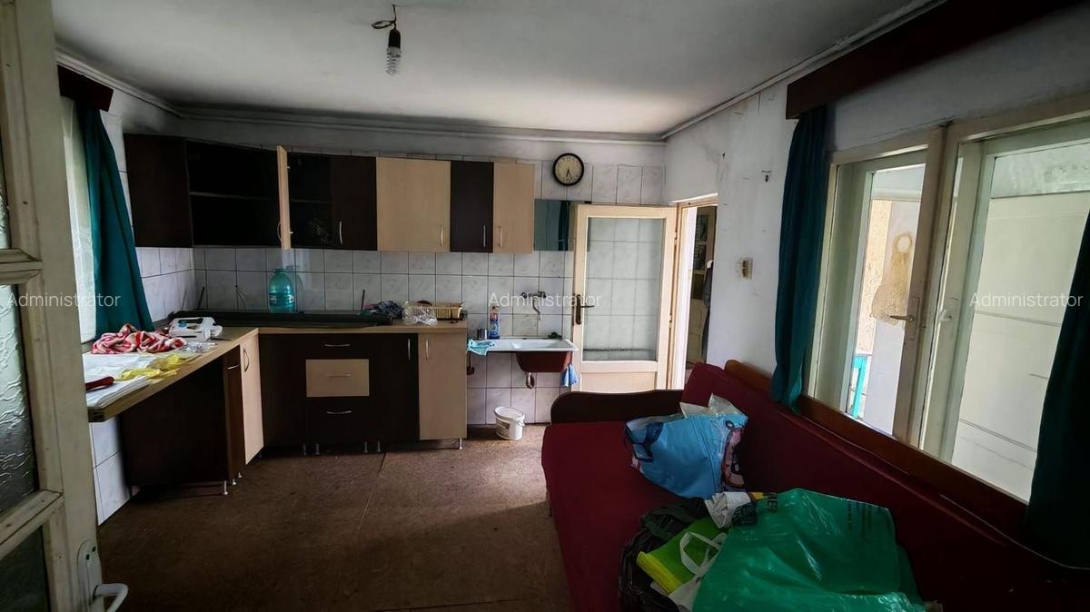 Casa individuala,Bartolomeu in apropierea Bisericii,teren 480 mp - 9