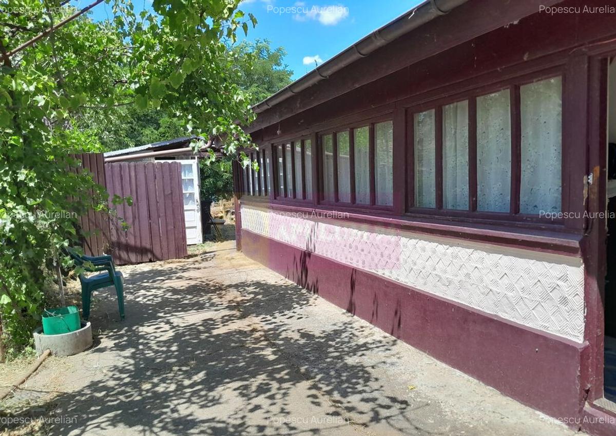 Movilita - vanzare casa 5 cam plus livada pe rod si teren... - 10