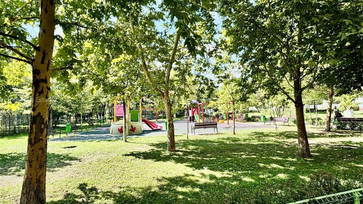 Apartament 4 camere decomandat - 10