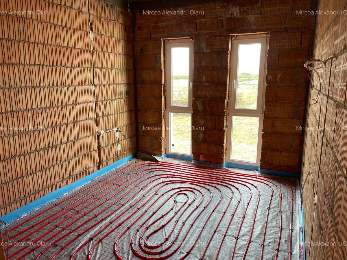 Comision 0 - Dezvoltator 4 cam curte proprie - 155000eur TVA si parcare inclusa! - 9