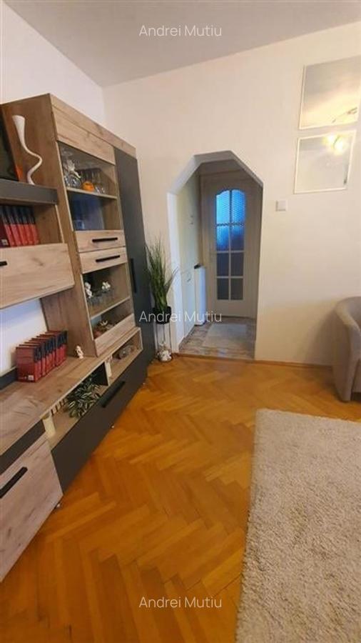 Apartament cu 3 camere semidecomandat în Rogerius - 2