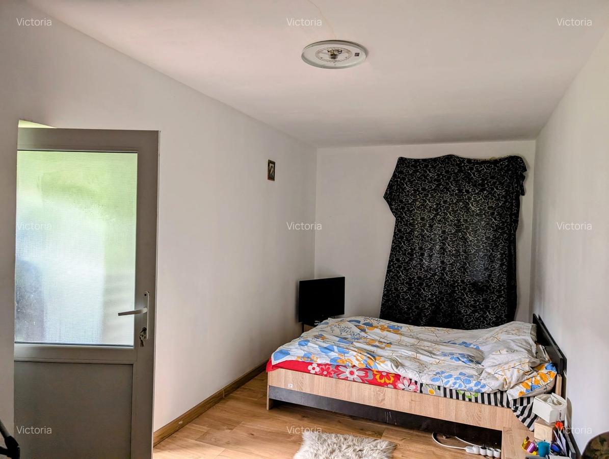 Predeal,P+1,casa din busteni,in spatele terenului-raul Prahova,posibil extindere - 8