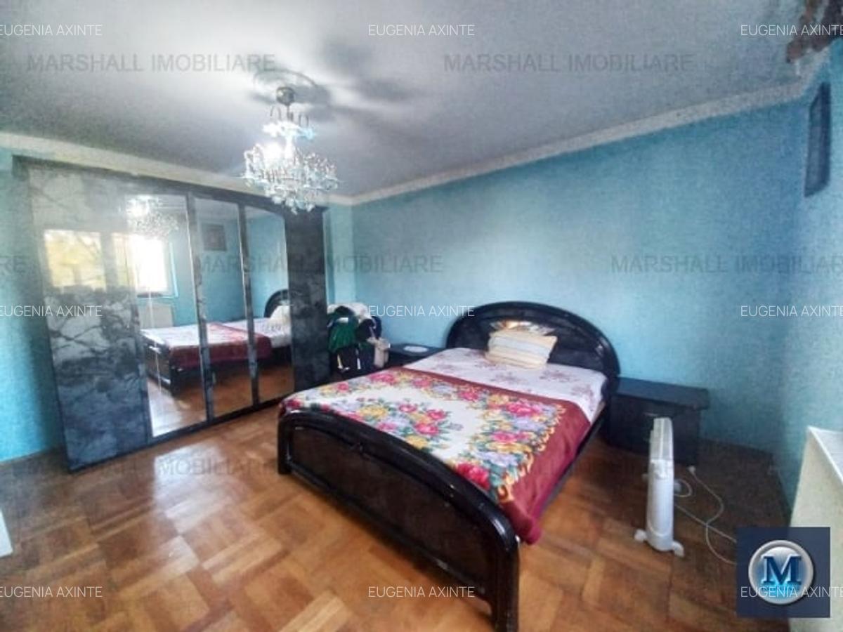 Casă cu 7 camere în Mărășești - 8